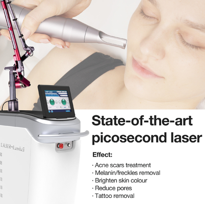 110V/220V ha frazionato la macchina di rimozione del tatuaggio del laser del laser Yag di CO2 con il sistema di raffreddamento ad acqua + dell'aria